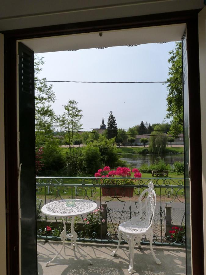 Vila La Garenne Exideuil-sur-Vienne Exteriér fotografie